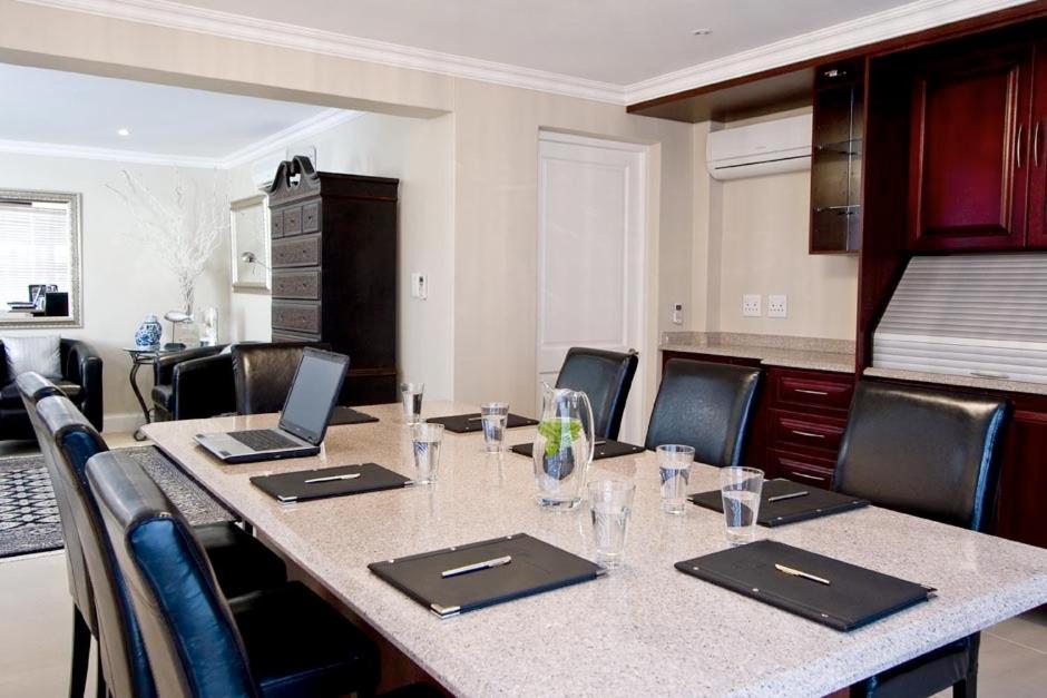 Forest Manor Boutique Guesthouse Umhlanga Rocks Екстериор снимка